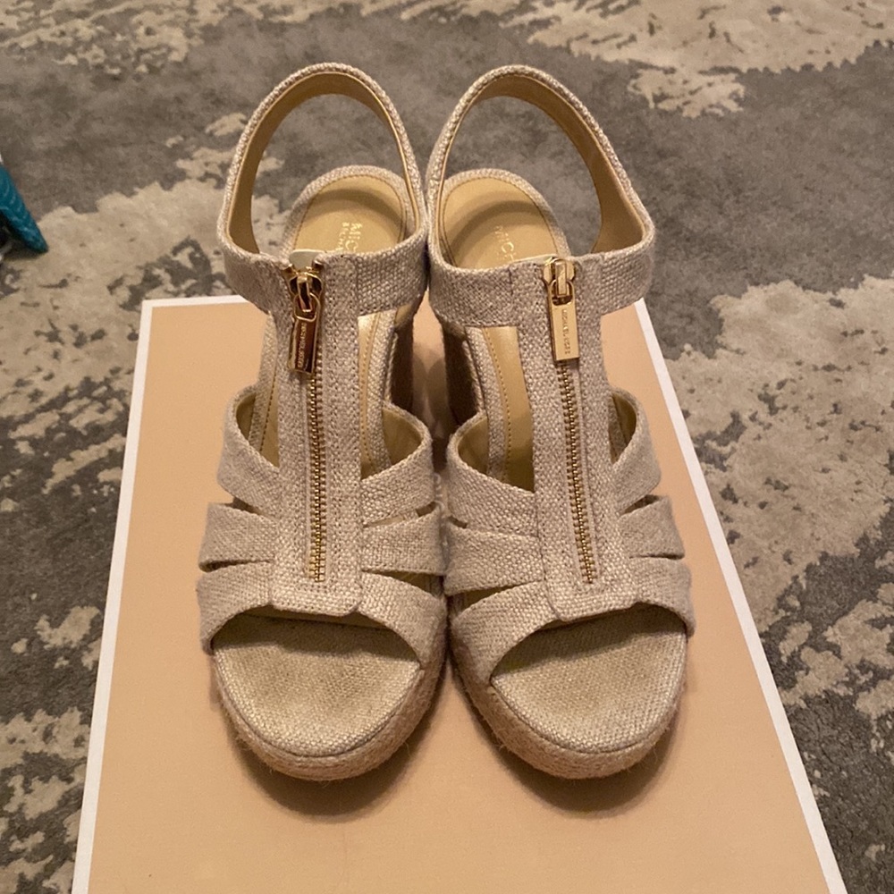 Michael Kors Berkeley wedge - Picture 4 of 7